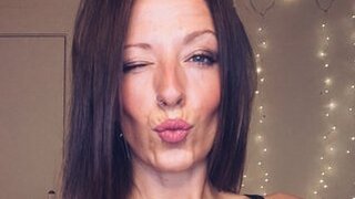 QueenieTrouble_UK
