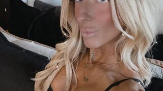 blondiluvsanal